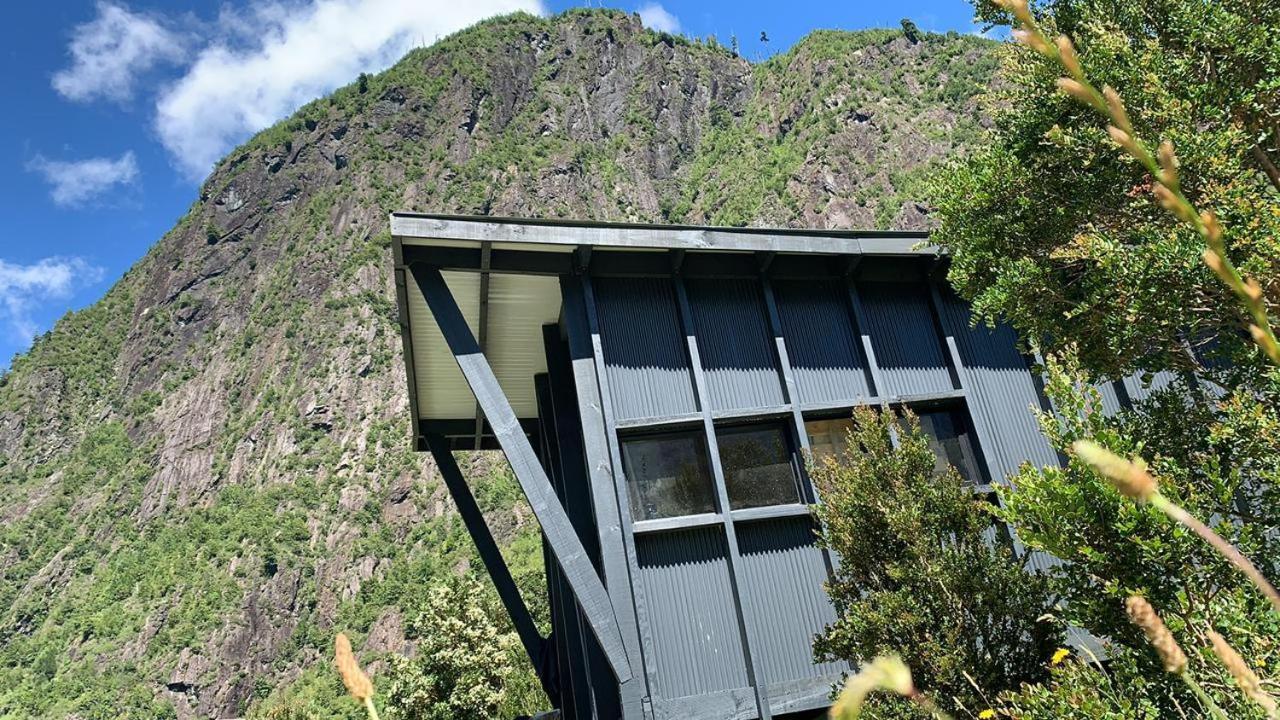 Hotel Base Puelo Cochamo Exterior foto